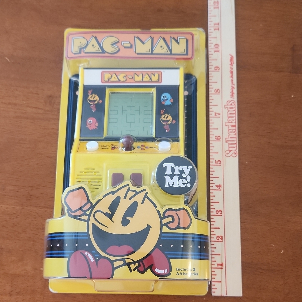 Yellow Handheld Console Pac-Man Edition - Picture 5 of 7